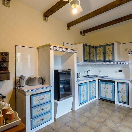 Bed and Breakfast La Nuit Бари Экстерьер фото
