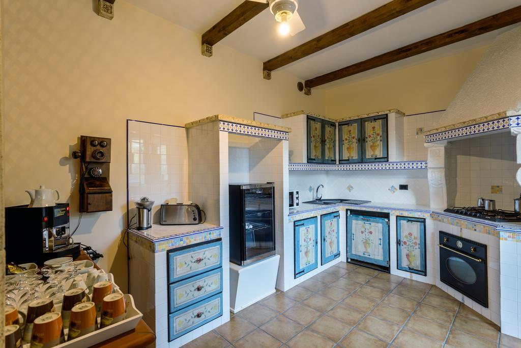 Bed and Breakfast La Nuit Бари Экстерьер фото